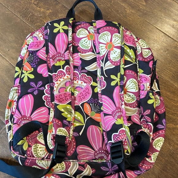 Vera Bradley pirouette pink backpack! Perfect for back to school - Picture 3 of 6